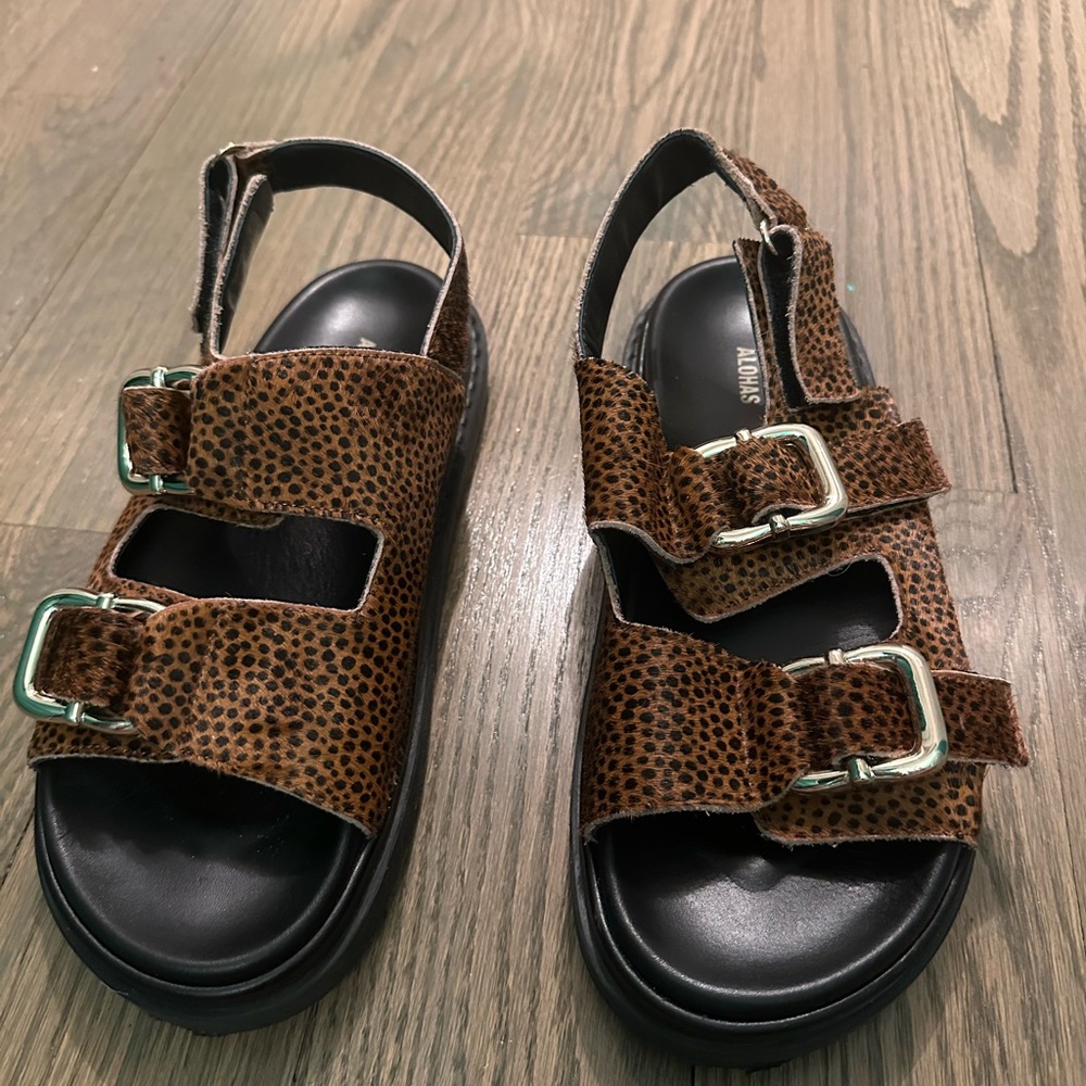 Alohas: Harper Soft Tan Leather Sandals